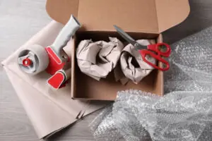 pakowanie delikatnych rzeczy